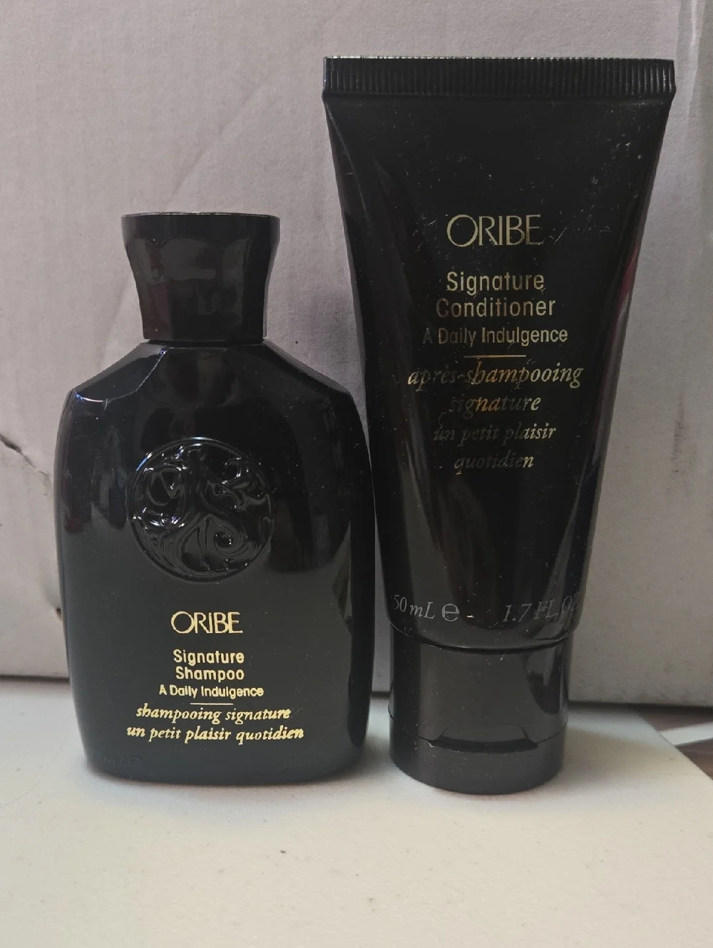 Oribe Signature Shampoo & Conditioner Set — Black